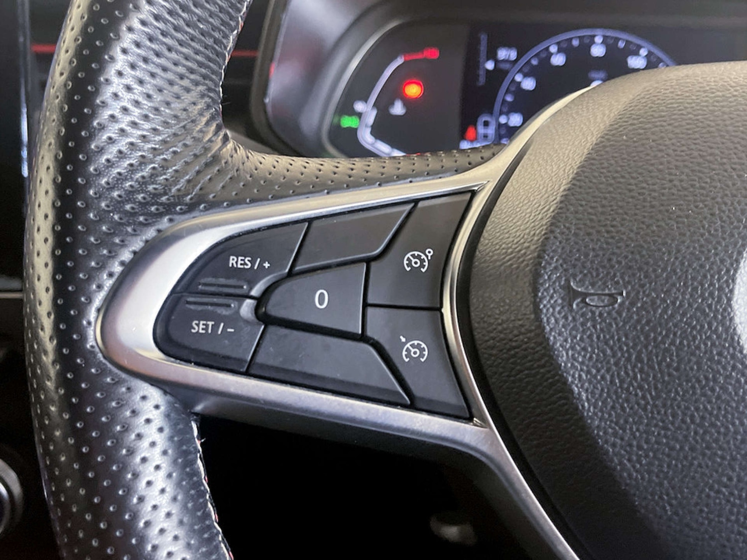 Used Renault Clio 2021 for sale - 77667949: Photo 17