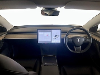 Used Tesla Model 3 2021 for sale - 76480304: Photo