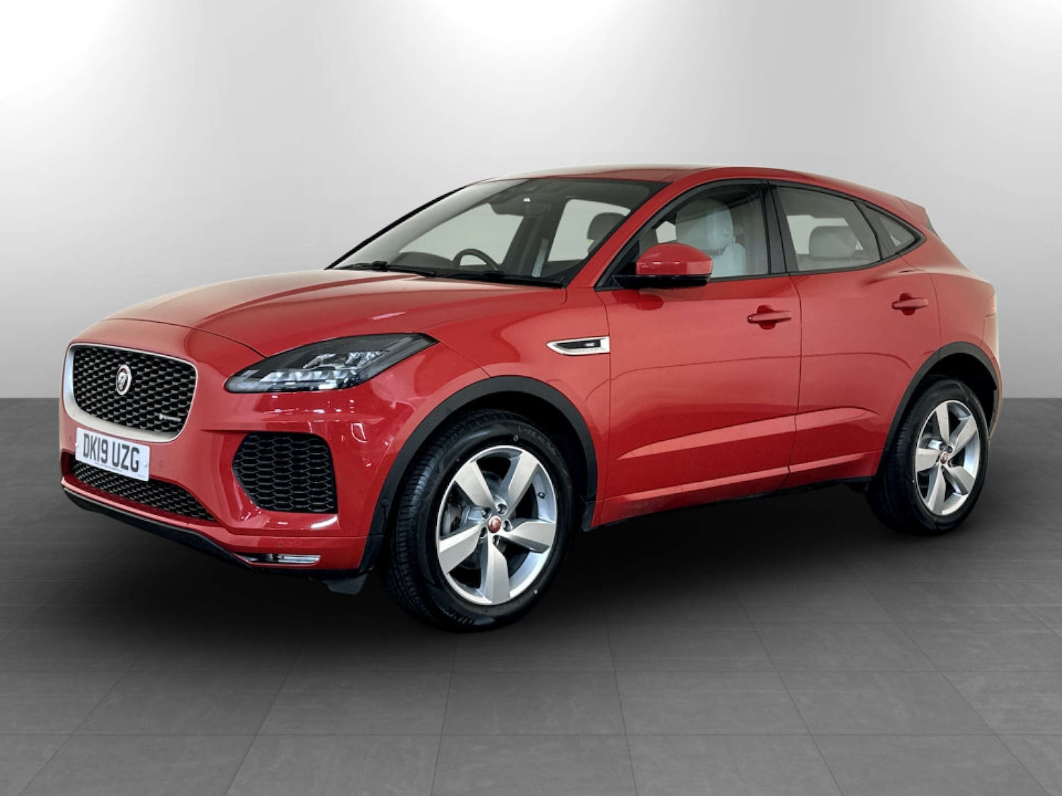 Used Jaguar E-Pace 2019 for sale - 77186138: Photo 6