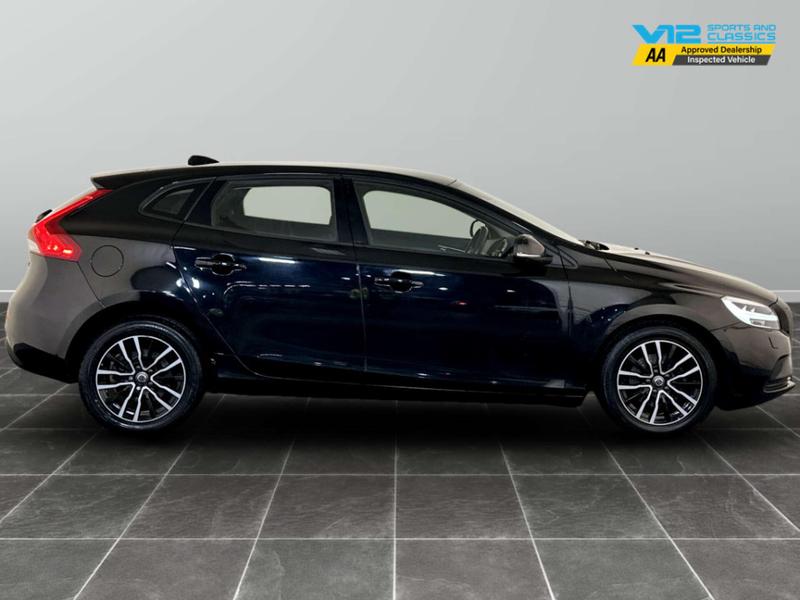 Used Volvo V40 2016 for sale - 76984783: Photo 11