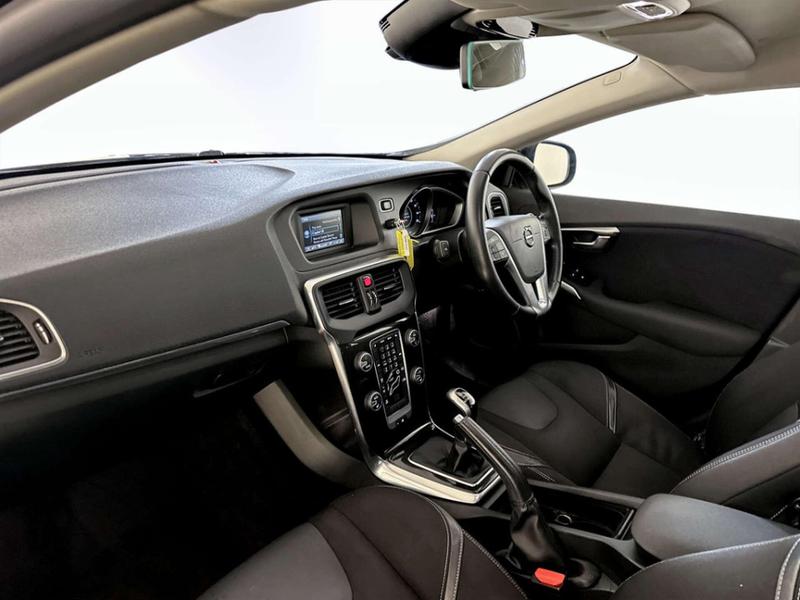 Used Volvo V40 2016 for sale - 76984783: Photo 12