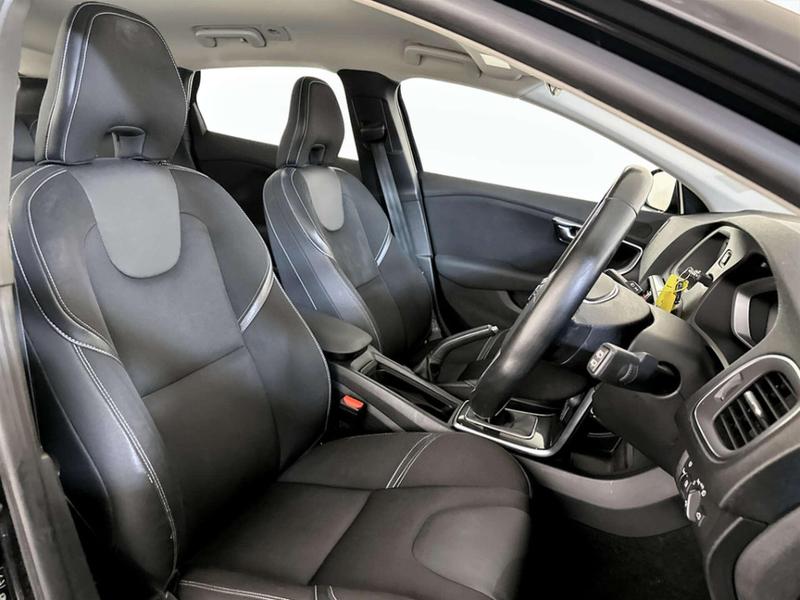 Used Volvo V40 2016 for sale - 76984783: Photo 13