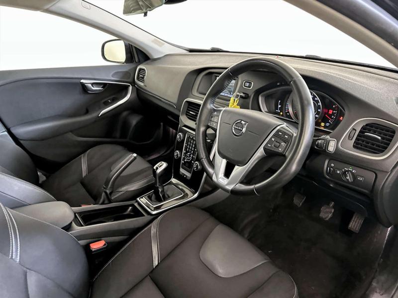 Used Volvo V40 2016 for sale - 76984783: Photo 15