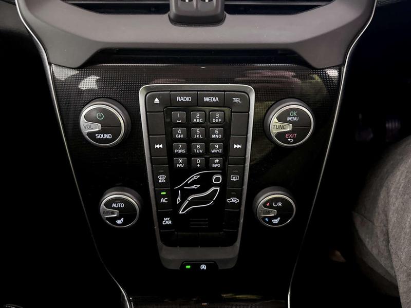 Used Volvo V40 2016 for sale - 76984783: Photo 23