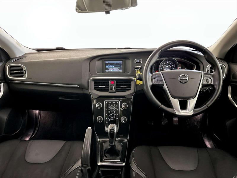 Used Volvo V40 2016 for sale - 76984783: Photo 3