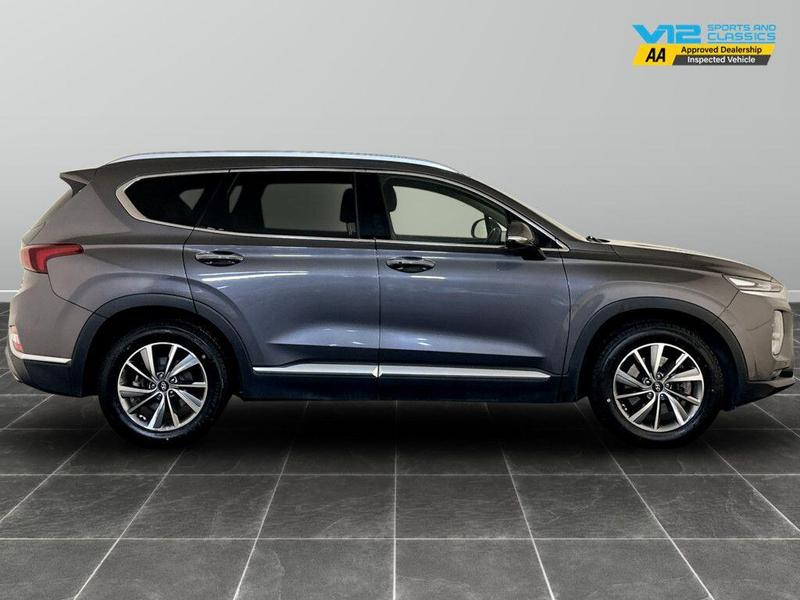 Used Hyundai Santa Fe 2018 for sale - 76553875: Photo 11