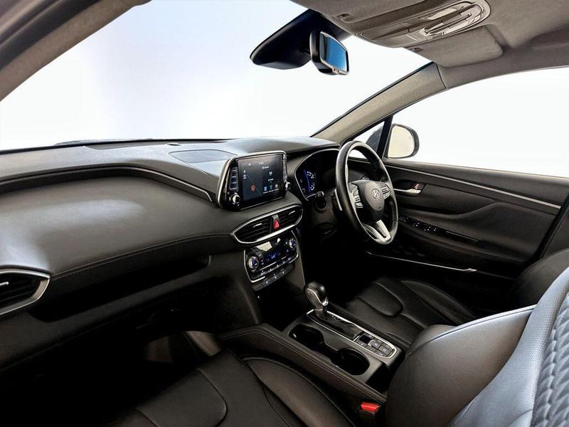 Used Hyundai Santa Fe 2018 for sale - 76553875: Photo 12