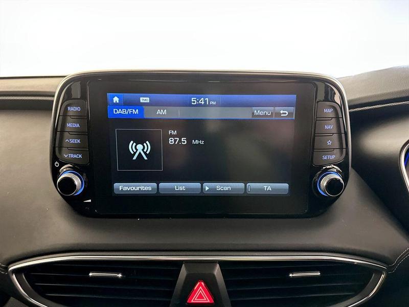 Used Hyundai Santa Fe 2018 for sale - 76553875: Photo 24