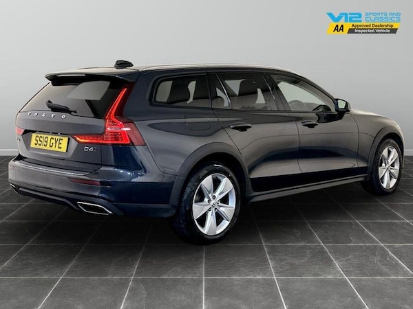Used Volvo V60 Cross Country 2019 for sale - 76131566: Photo 10