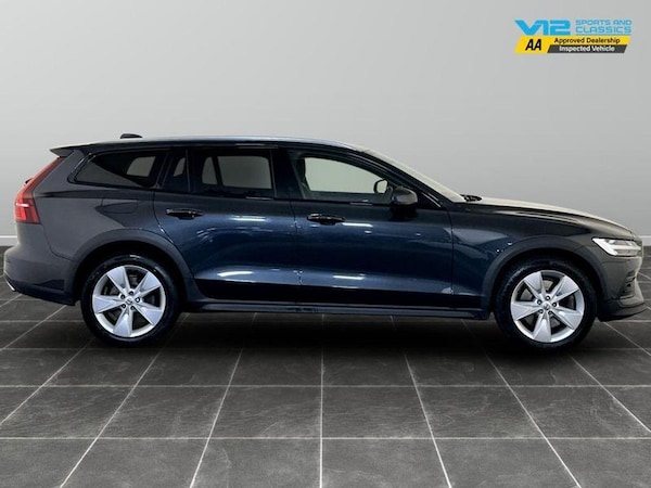 Used Volvo V60 Cross Country 2019 for sale - 76131566: Photo 11
