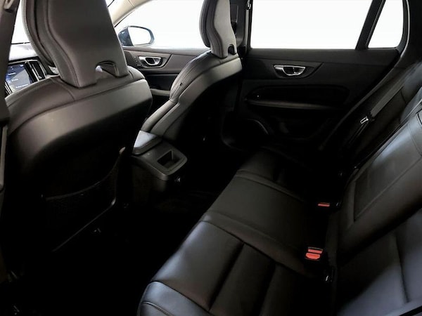 Used Volvo V60 Cross Country 2019 for sale - 76131566: Photo 14
