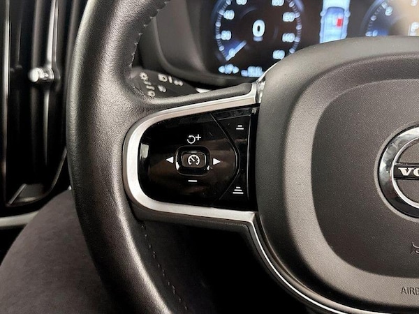 Used Volvo V60 Cross Country 2019 for sale - 76131566: Photo 17