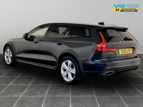 Used Volvo V60 Cross Country 2019 for sale - 76131566: Photo 8