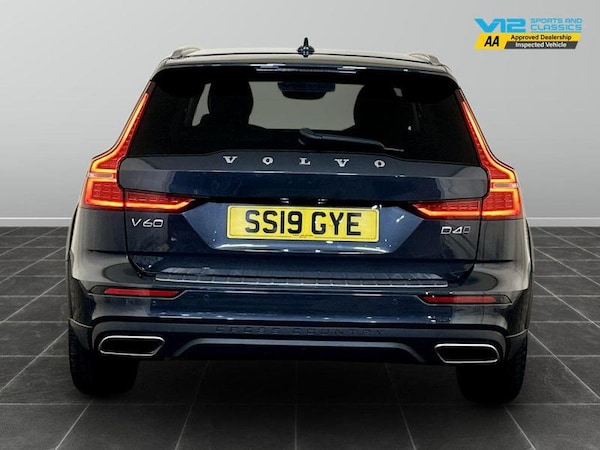 Used Volvo V60 Cross Country 2019 for sale - 76131566: Photo 9