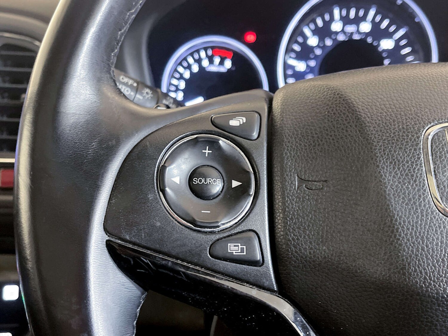 Used Honda HR-V 2018 for sale - 77366720: Photo 17