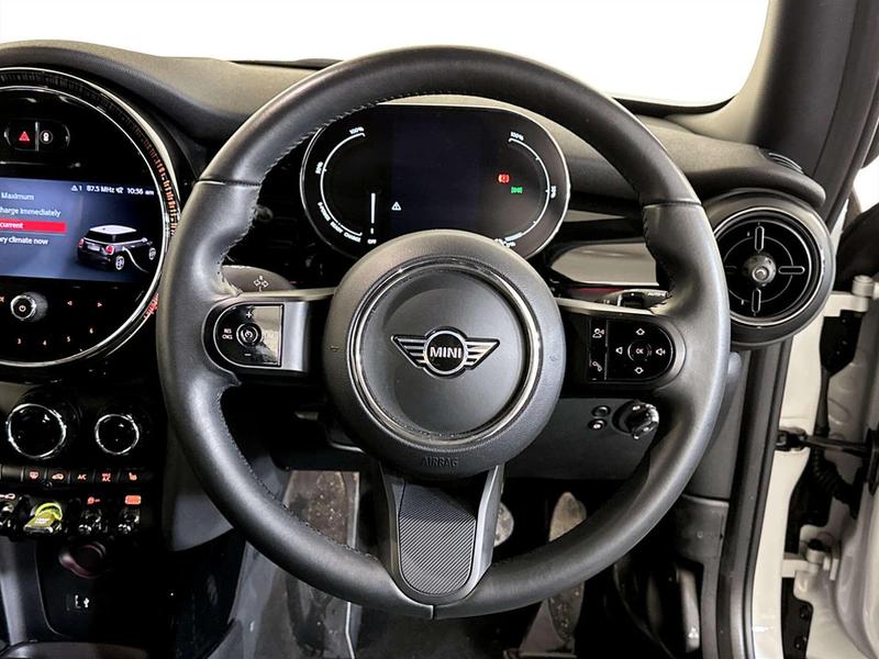 Used MINI Electric Hatch 2022 for sale - 77152211: Photo 16