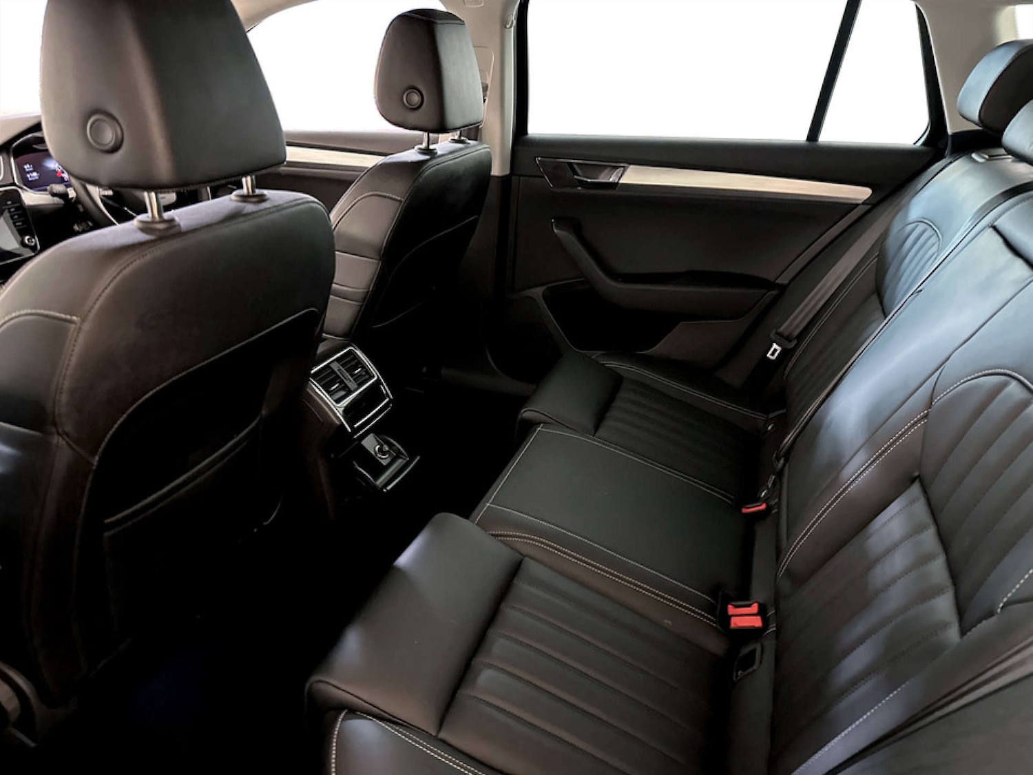 Used Skoda Superb 2023 for sale - 77366727: Photo 14