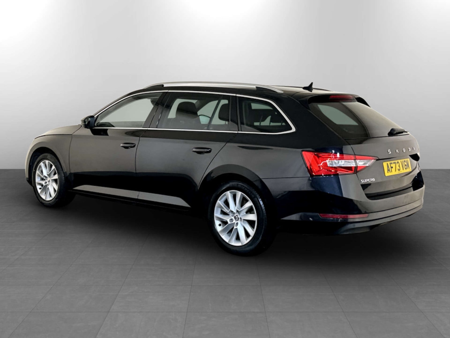 Used Skoda Superb 2023 for sale - 77366727: Photo 8