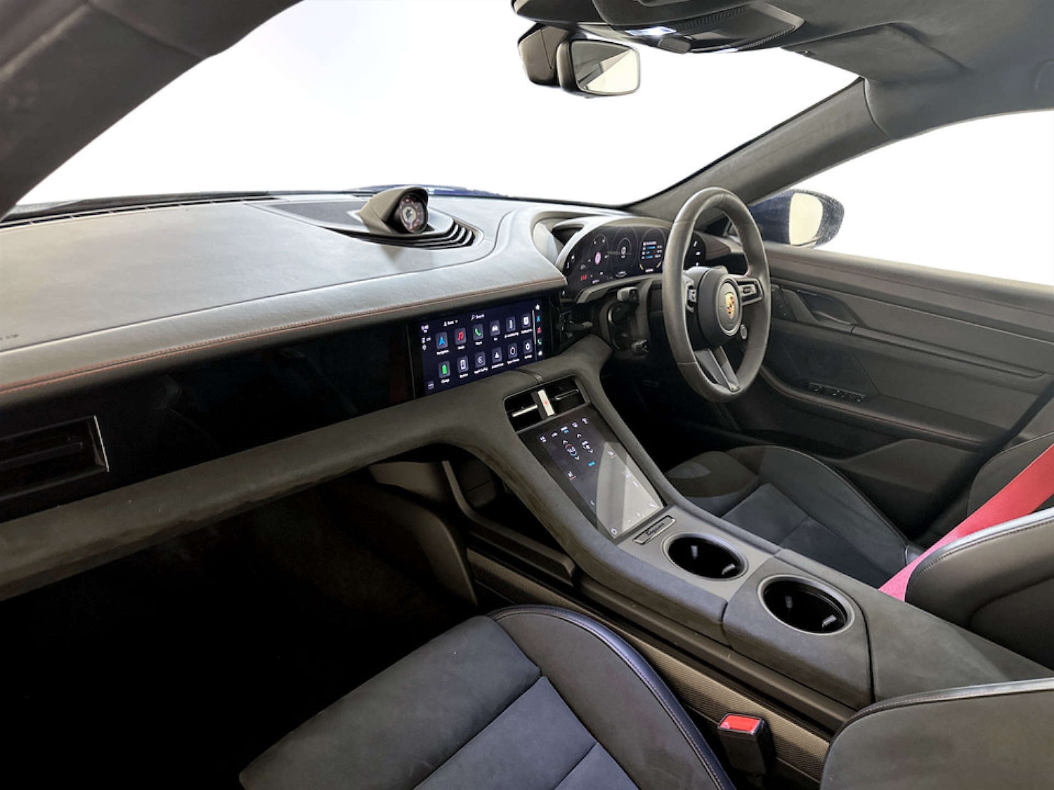 Used Porsche Taycan 2022 for sale - 77802766: Photo 12