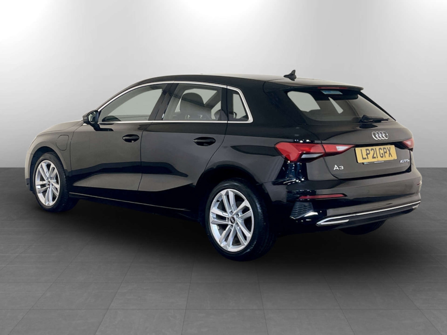 Used Audi A3 2021 for sale - 77186015: Photo 6