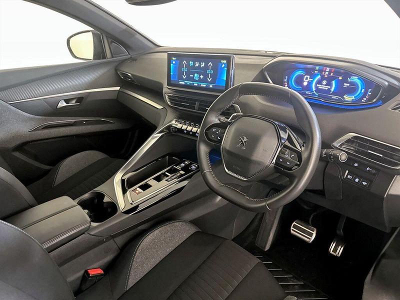 Used Peugeot 3008 2023 for sale - 76101800: Photo 15