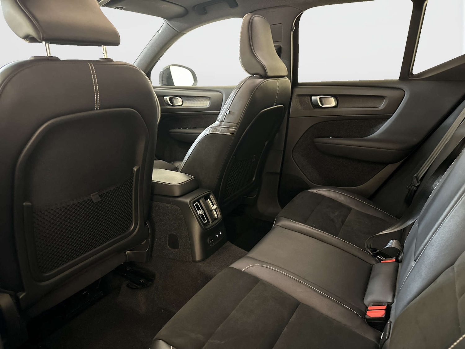 Used Volvo XC40 2022 for sale - 77988209: Photo 13