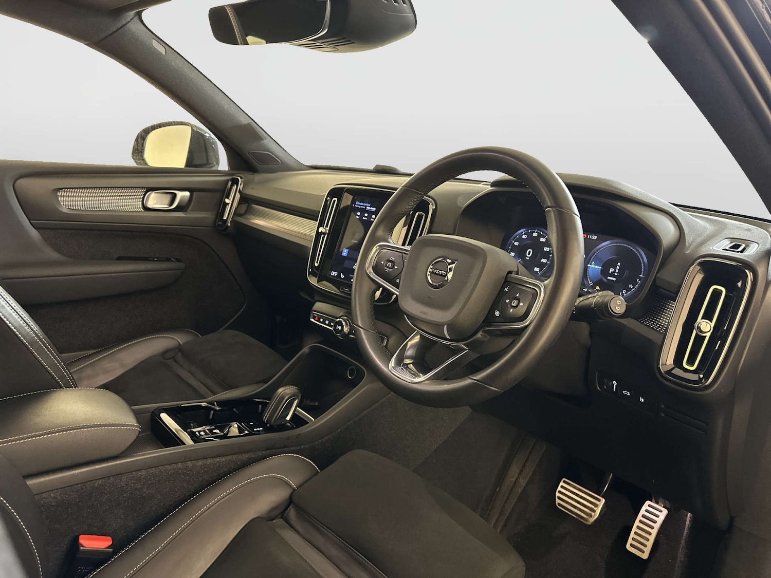 Used Volvo XC40 2022 for sale - 77988209: Photo 14