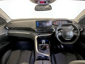 Used Peugeot 5008 2021 for sale - 75972888: Photo