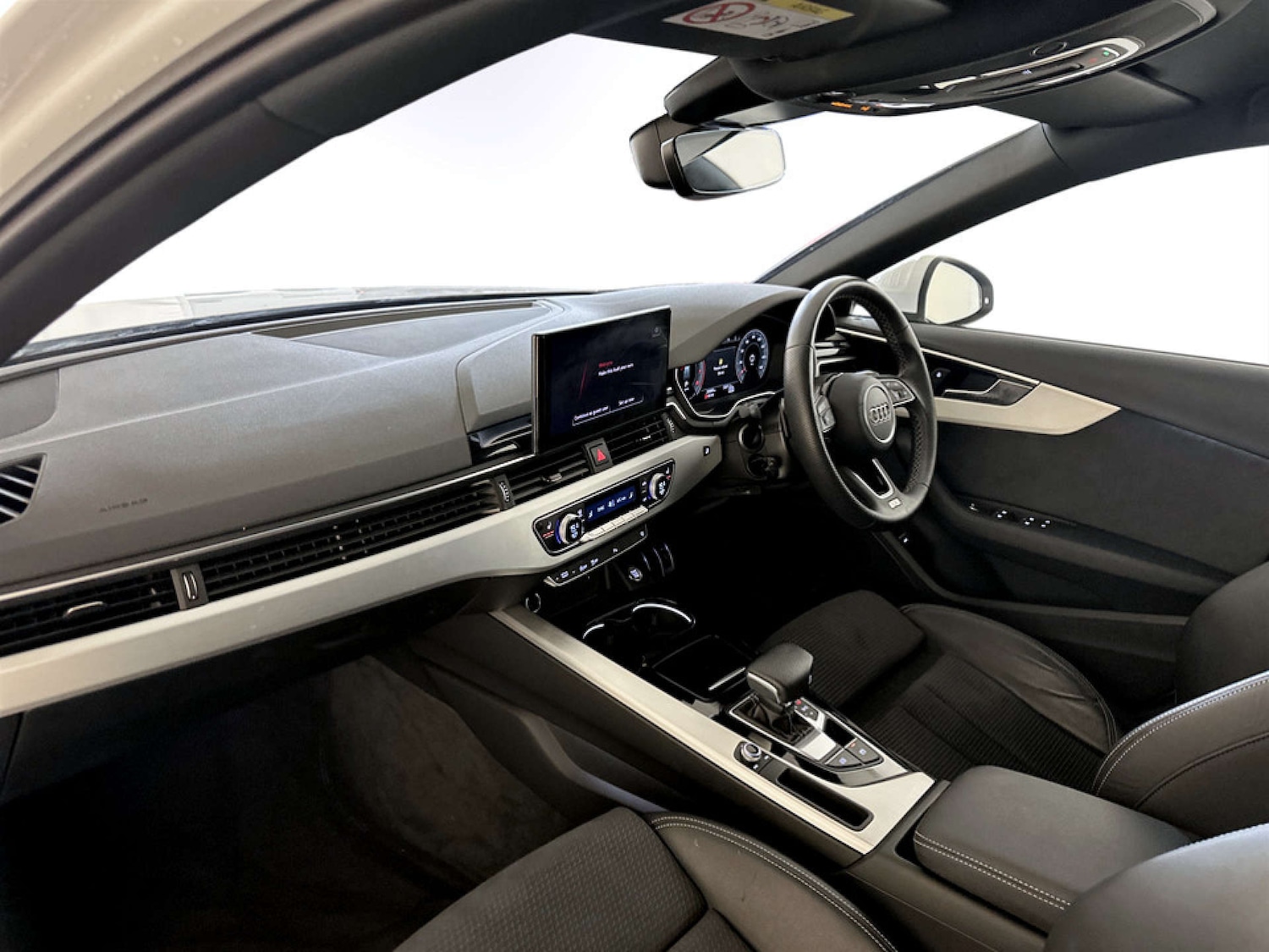 Used Audi A4 Avant 2022 for sale - 77186105: Photo 12