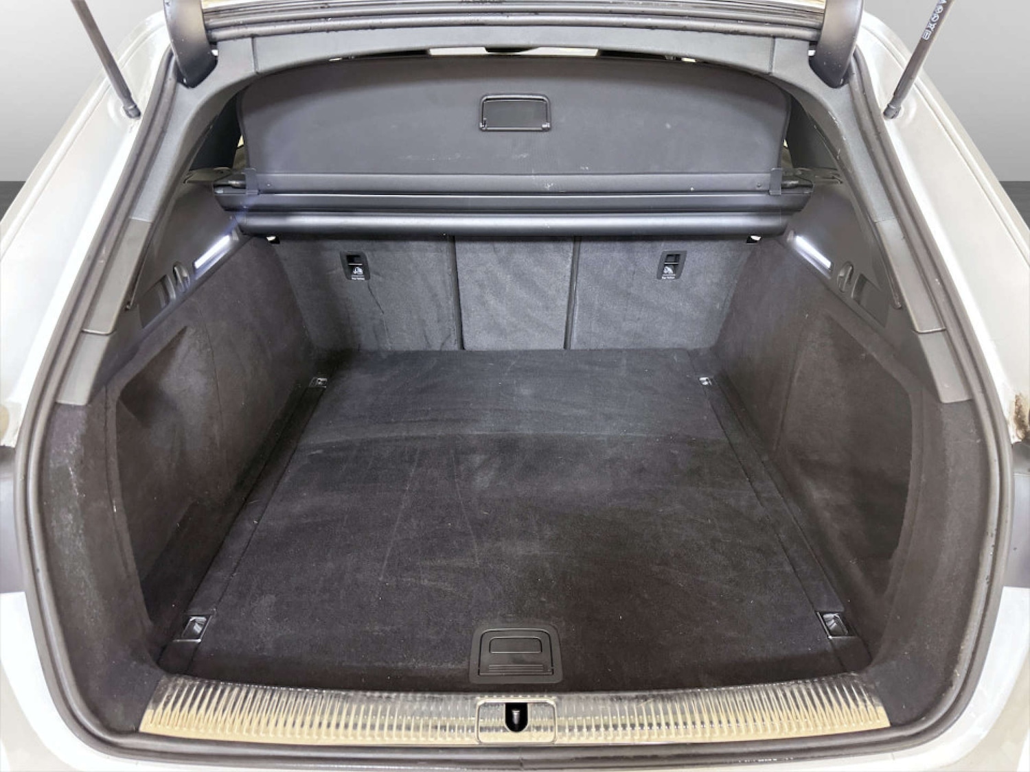 Used Audi A4 Avant 2022 for sale - 77186105: Photo 15