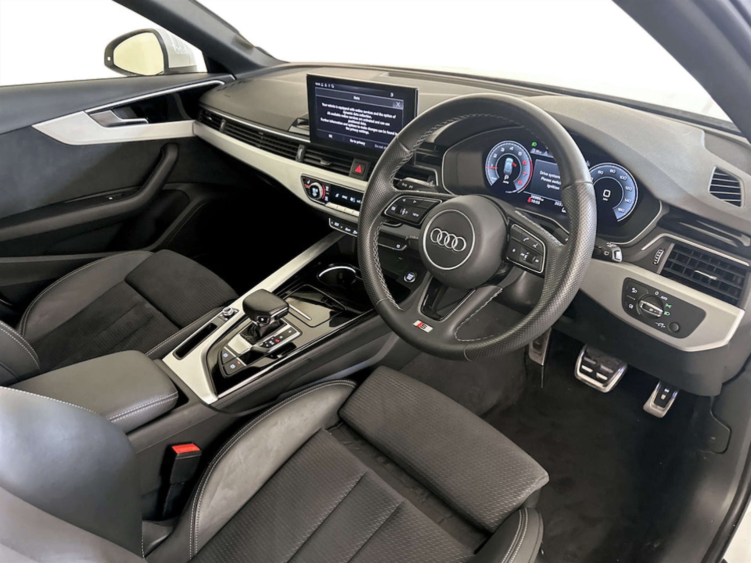 Used Audi A4 Avant 2022 for sale - 77186105: Photo 16