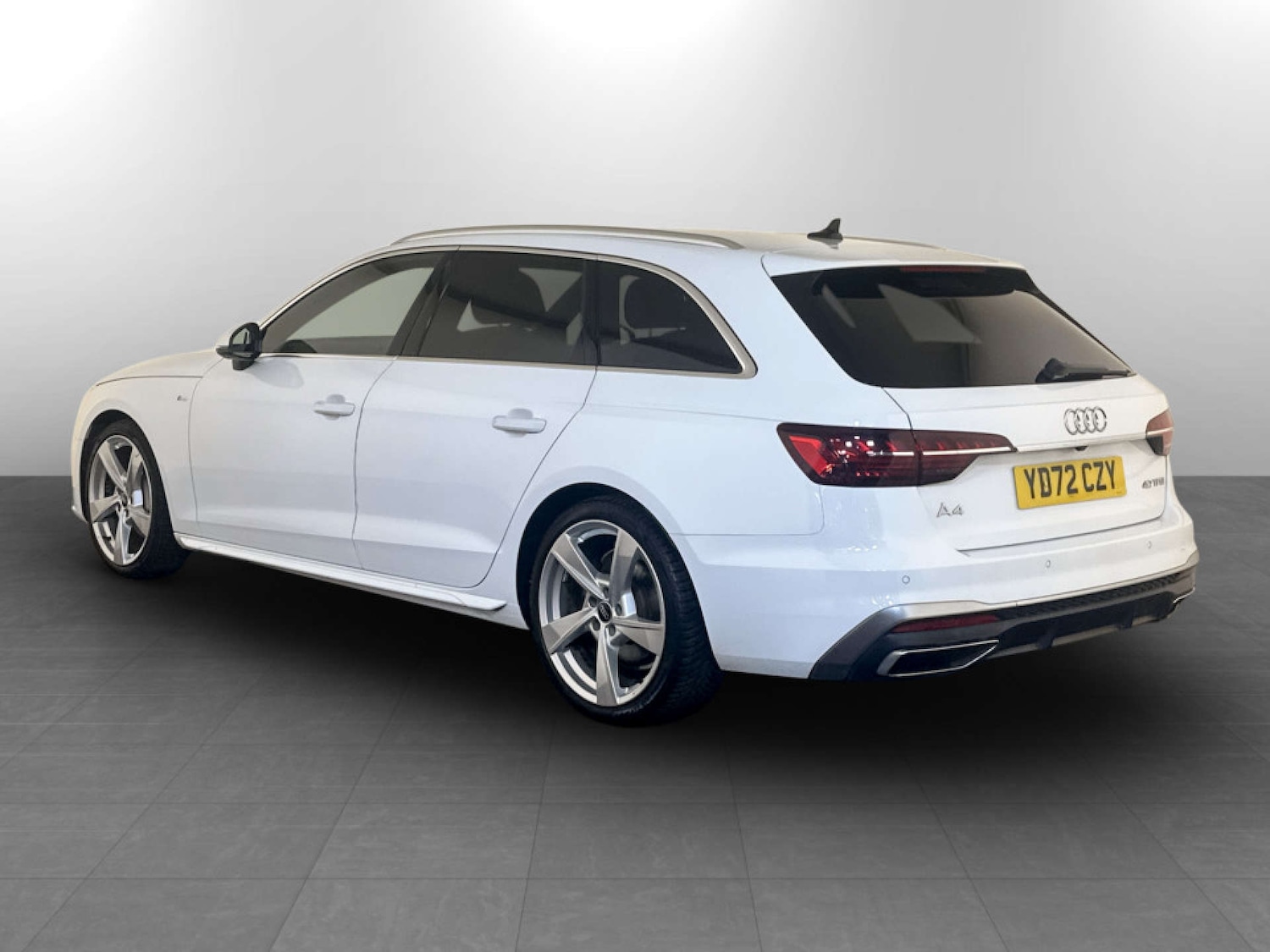 Used Audi A4 Avant 2022 for sale - 77186105: Photo 8