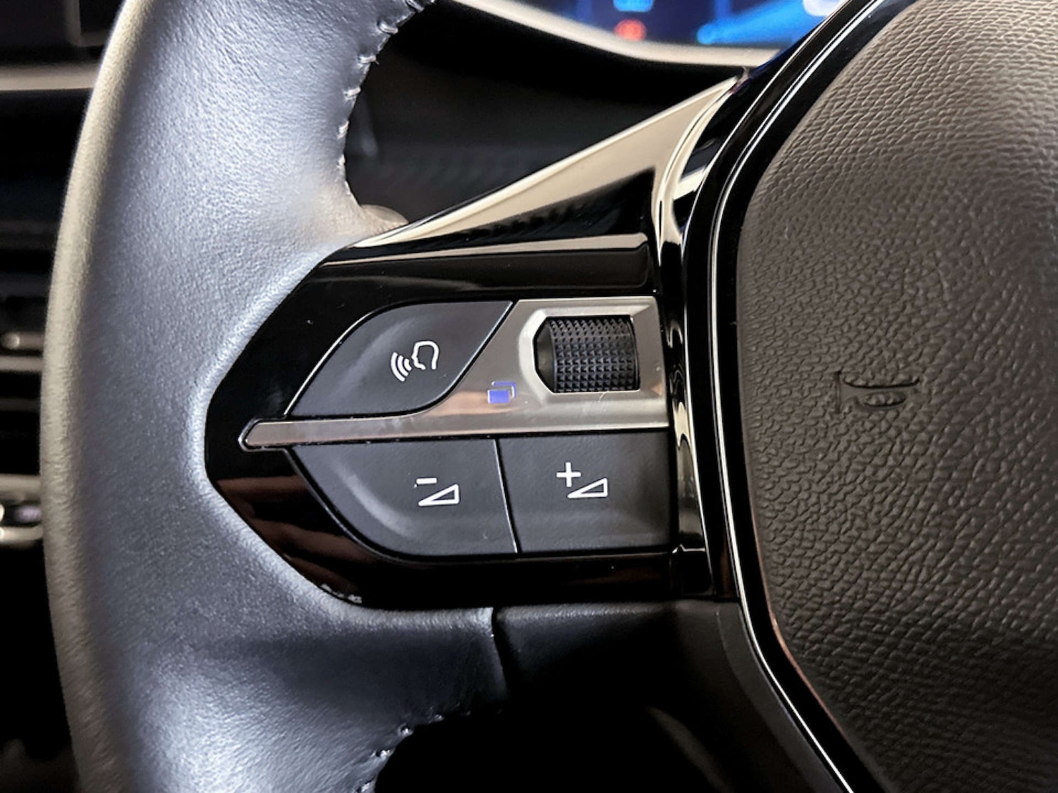 Used Peugeot 208 2023 for sale - 77249256: Photo 18