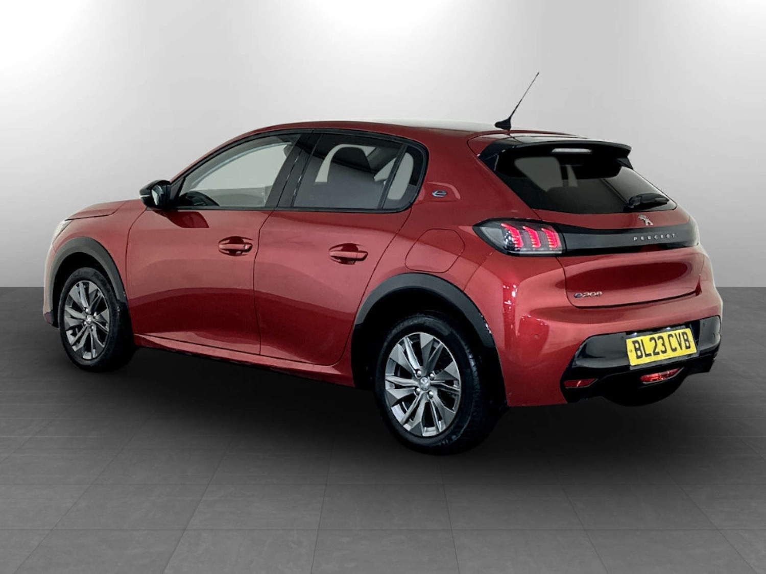 Used Peugeot 208 2023 for sale - 77249256: Photo 8