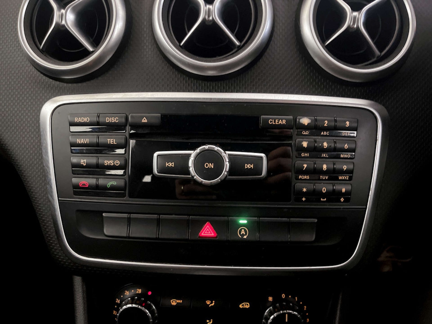 Used Mercedes-Benz A-Class 2015 for sale - 77655563: Photo 22