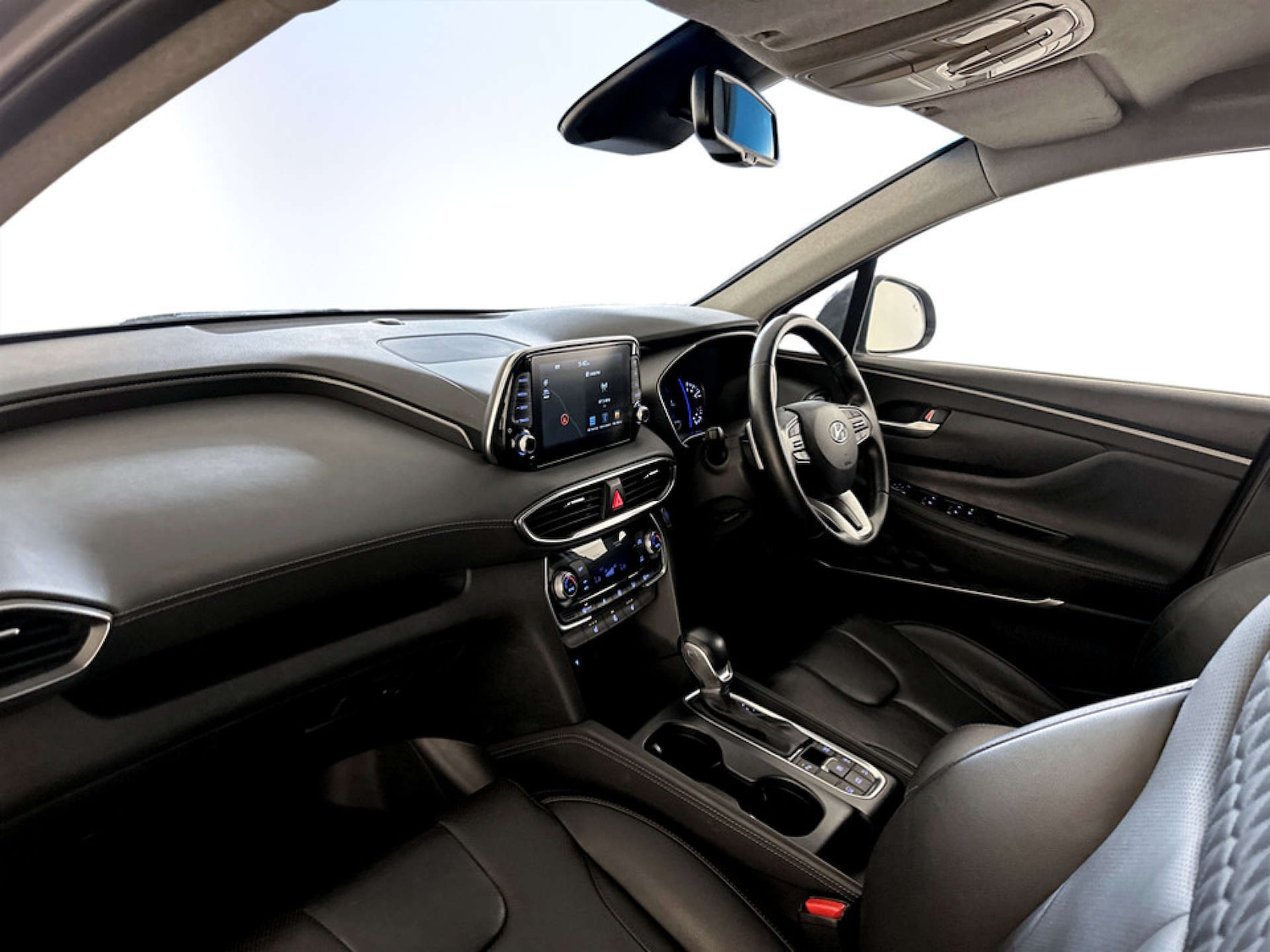 Used Hyundai Santa Fe 2018 for sale - 77186072: Photo 12