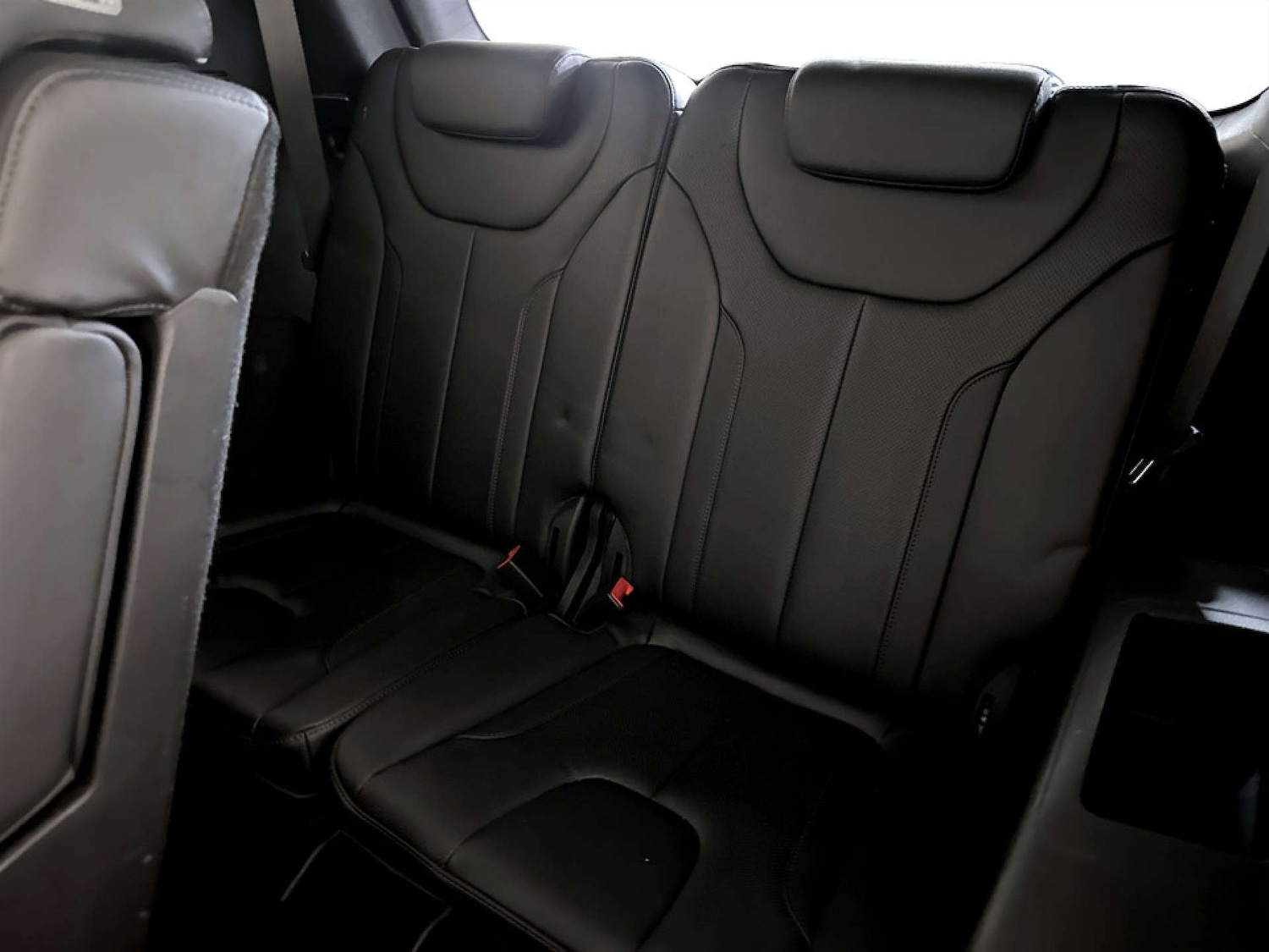 Used Hyundai Santa Fe 2018 for sale - 77186072: Photo 15