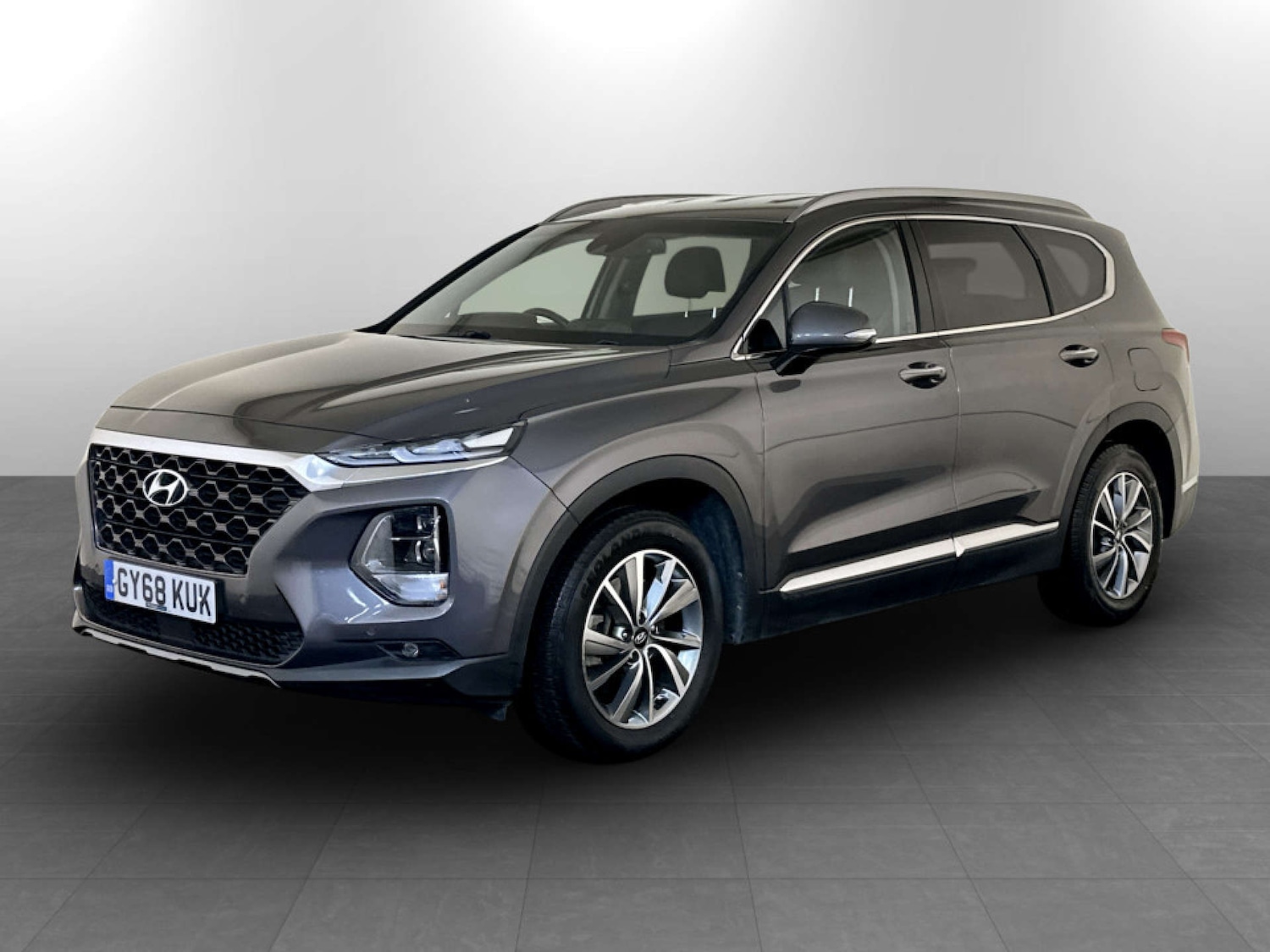 Used Hyundai Santa Fe 2018 for sale - 77186072: Photo 6
