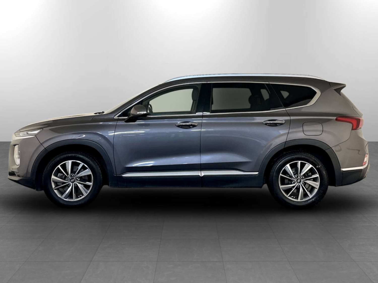 Used Hyundai Santa Fe 2018 for sale - 77186072: Photo 7