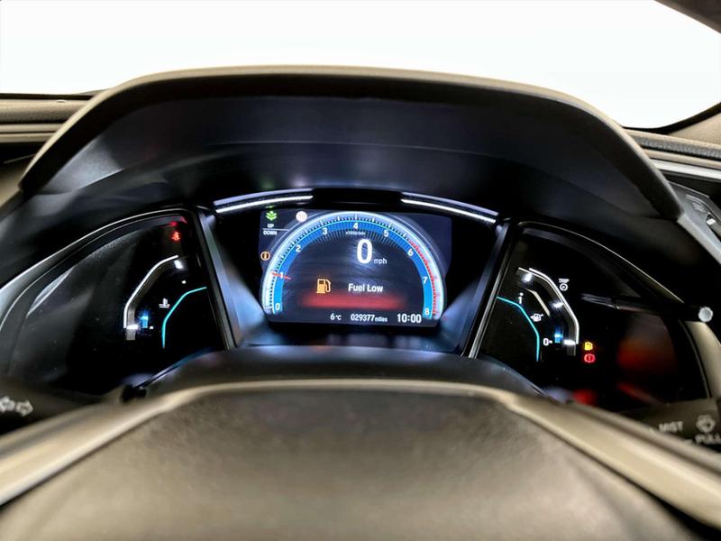 Used Honda Civic 2019 for sale - 76972070: Photo 18