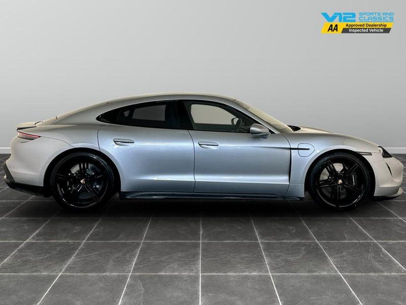 Used Porsche Taycan 2020 for sale - 76598565: Photo 11