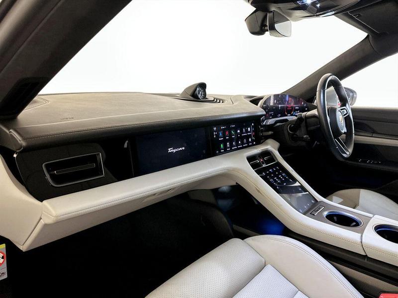Used Porsche Taycan 2020 for sale - 76598565: Photo 12