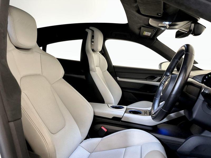 Used Porsche Taycan 2020 for sale - 76598565: Photo 13