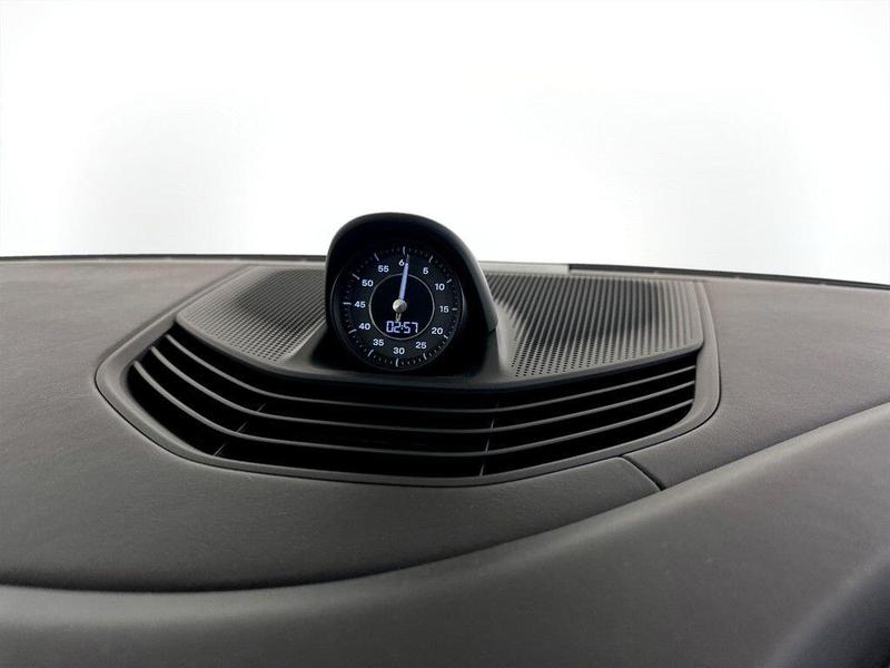 Used Porsche Taycan 2020 for sale - 76598565: Photo 18