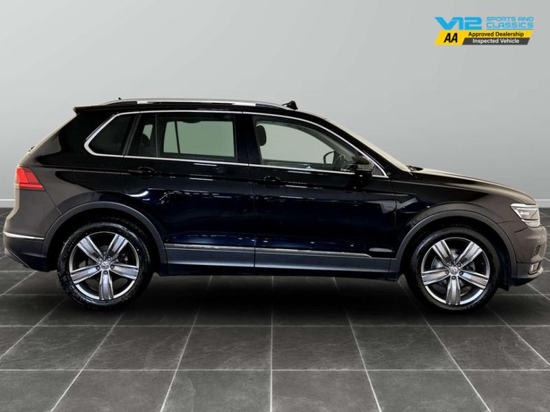 Used Volkswagen Tiguan 2019 for sale - 76862352: Photo 11