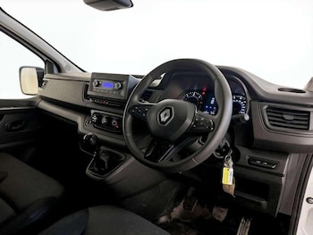 Used Renault Trafic 2022 for sale - 76797119: Photo
