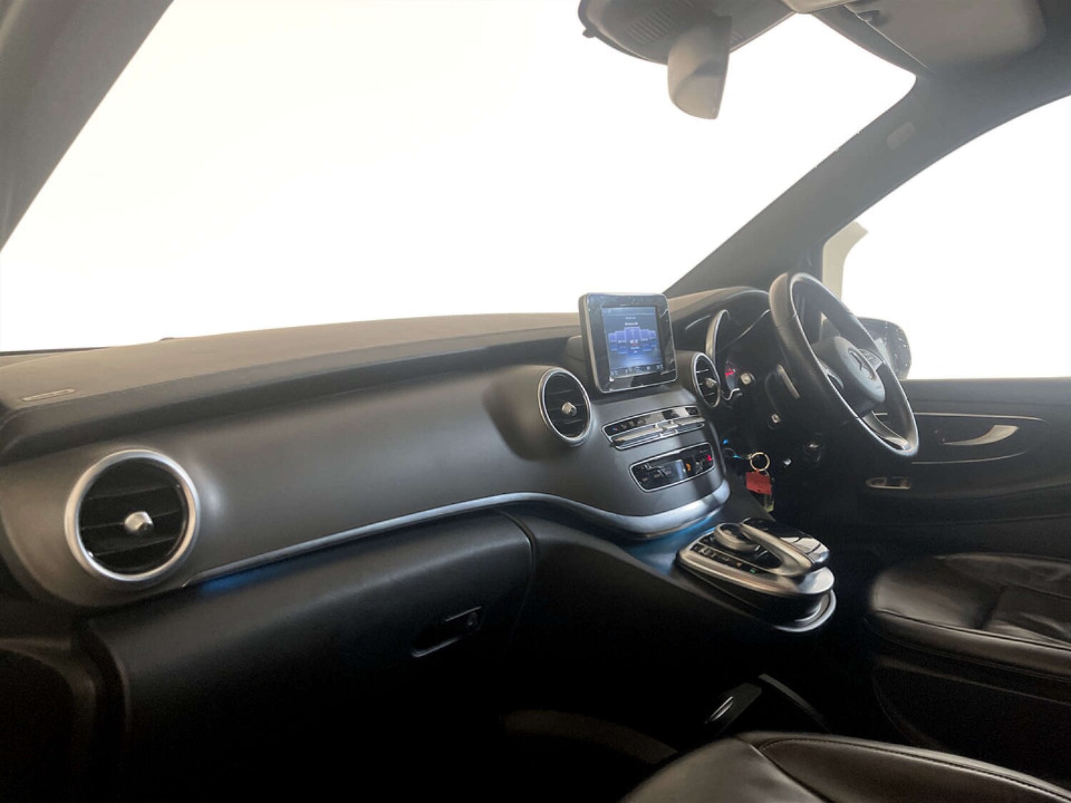 Used Mercedes-Benz V-Class 2018 for sale - 77531867: Photo 12