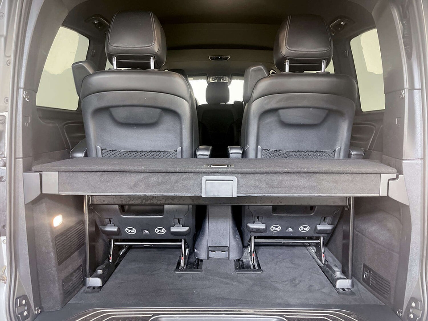 Used Mercedes-Benz V-Class 2018 for sale - 77531867: Photo 17