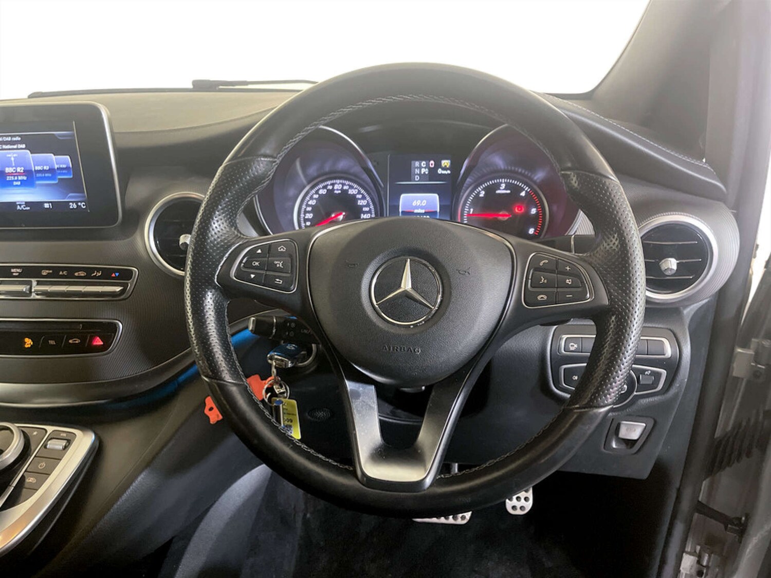 Used Mercedes-Benz V-Class 2018 for sale - 77531867: Photo 19