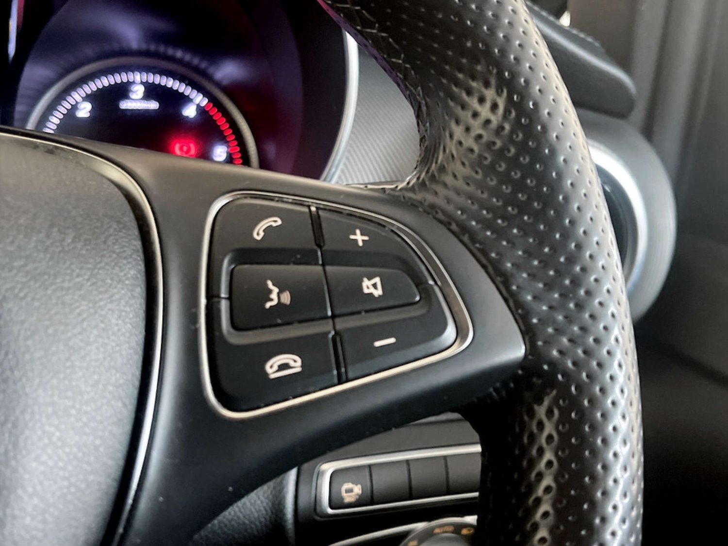 Used Mercedes-Benz V-Class 2018 for sale - 77531867: Photo 22